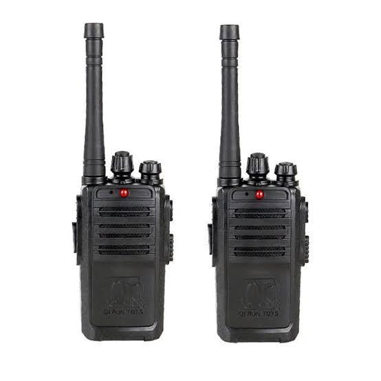 New Portable Black Walkie Talkie Pair With Batteries